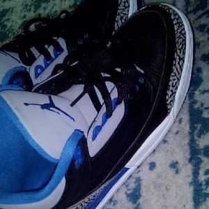 Jordan retro 3 blue and black